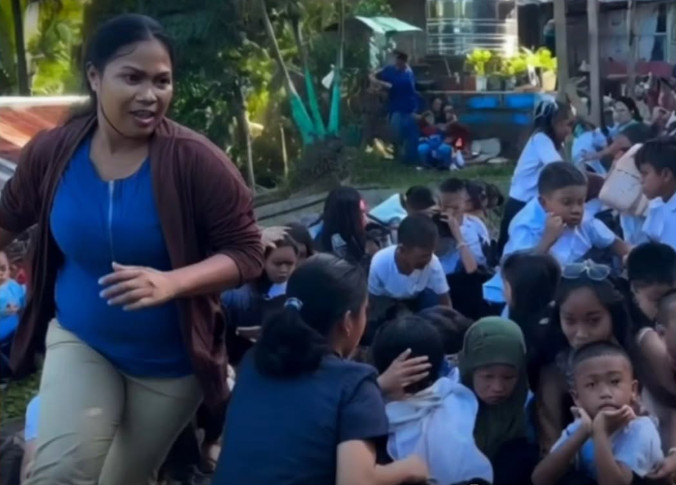 Video del pánico que vivieron estudiantes de escuela primaria durante terremoto en Filipinas
