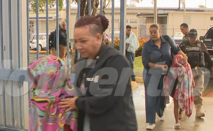 Video: Hallan cinco menores en condiciones infrahumanas en Canóvanas, arrestan cuatro personas