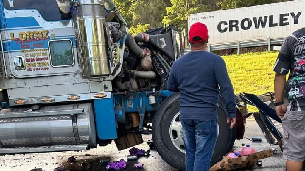 Video: Accidente entre dos camiones en Cayey
